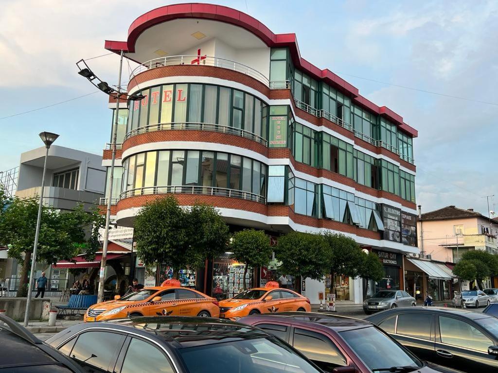 Hotel W Bush Square Fushe-Kruje Exterior foto